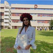 Laureata in Lettere e Filologia Moderna con 110/110 e lode impartisce lezioni di doposcuola e aiuto esami universitari/scrittura tesi